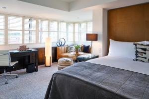 Katil atau katil-katil dalam bilik di The Dupont Circle Hotel