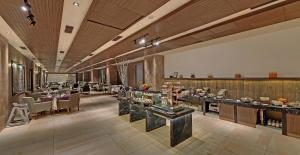 Restaurace v ubytování Wyndham Ahmedabad Shela