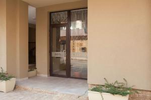 The facade or entrance of Hotel Motto