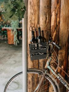 Cycling sa o sa paligid ng Granny's farm