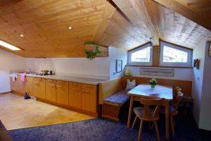 Η κουζίνα ή μικρή κουζίνα στο Hotel-Pension Heike