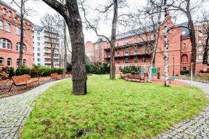 Vonkajšia záhrada v ubytovaní Rent like home - Księcia Józefa Poniatowskiego 2 + 10 fotografií
