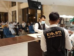 Hosté ubytování Khabti Grand Hotel