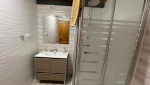 Kúpeľňa v ubytovaní Apartamentos Rurales Casa Josefita