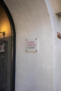 Um certificado, prémio, placa ou documento mostrado em Hotel Weiss Kreuz