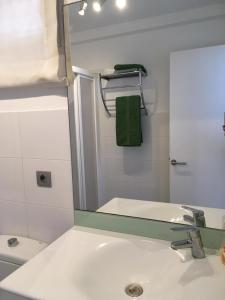 Koupelna v ubytování VV Testeina 30 + 26 fotografií