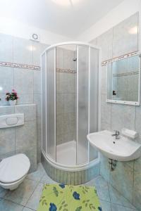 Kúpeľňa v ubytovaní Apartment Nikol-1 by Interhome + 9 fotografií