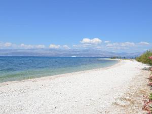 a view of the beach from the shoreline at Apartment Mira-2 by Interhome in Mirce