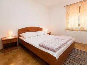 Posteľ alebo postele v izbe v ubytovaní Apartment Nikol-2 by Interhome