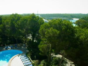 Vista de la piscina de Hotel Condemar o alrededores