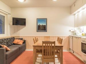 Køkken eller tekøkken på Holiday Home Levi star 915 by Interhome