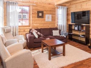 Et tv og/eller underholdning på Holiday Home Katajarinne b by Interhome