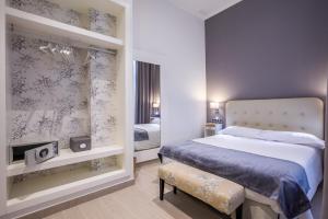 Gallery image of Welldone Cathedral Suites in Seville