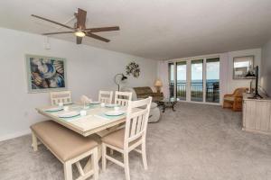 Gambar di galeri bagi Barefoot Trace 303 di Crescent Beach