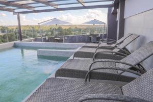 Bazén v ubytování Eka Hotel Eldoret nebo v jeho okolí