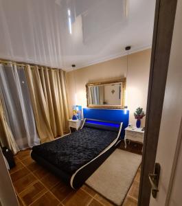 Luxueux Appartement, 350m métro Castellane tesisinde bir odada yatak veya yataklar