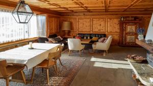 Posezení v ubytování El Cantun - 7 Zimmer Einfamilienhaus mit 200m2