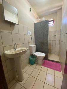 Kamar mandi di Residencial Varandas de Setiba