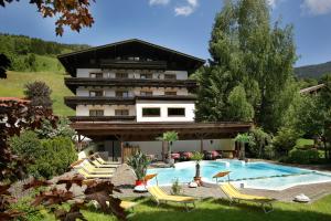Bazén v ubytování Altachhof Hotel und Ferienanlage - Jokercard im Sommer inklusive nebo v jeho okolí