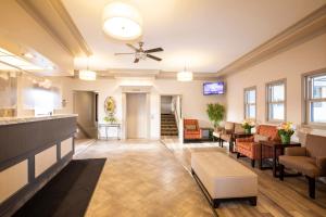 The lobby or reception area at Tower Inn & Suites