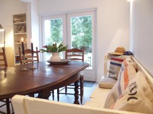 Posezení v ubytování Vakantiehuis de Kanoet