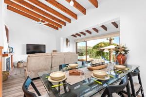 Μια τηλεόραση ή/και κέντρο ψυχαγωγίας στο Ca L'avi i S'Avia - Punta Prima