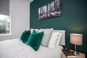 Llit o llits en una habitació de Keithlands House By Horizon Stays