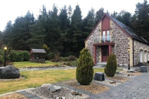 Gallery image of Private Coach house in gated residence in Stirling