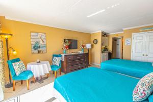 Oceanfront Studio Sand Dunes 1032 Perfect for 4 guests