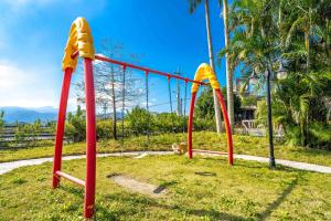 Zona de juegos para niños en Playful Paradise