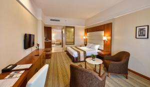 TV a/nebo společenská místnost v ubytování Pearl View Hotel Prai, Penang