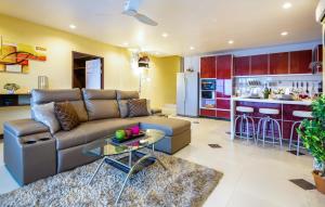 Kuchyň nebo kuchyňský kout v ubytování Dreambeach 2-villas + 22 fotografií