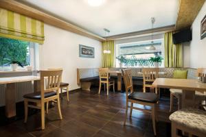 Restoran või mõni muu söögikoht majutusasutuses Apartpension Kappacher