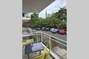 Balkón nebo terasa v ubytování T2/terrasse/parking/A 5min de la plage