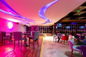 Posezení v ubytování HOTEL & SPA MANSION SOLIS by HOTSSON + 37 fotografií