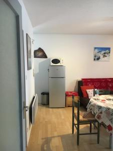 Küche/Küchenzeile in der Unterkunft Résidence les campenes