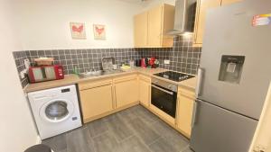 Gallery image of Paisley Central Apartment #3 in Paisley