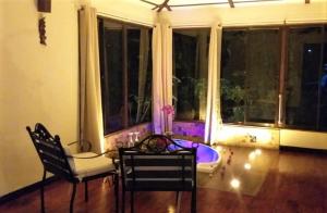 Gallery image of Tropical Suites & Villas in Fortuna +25 photos