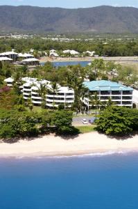 Photo de la galerie de l'établissement Beachfront Apartments on Trinity Beach, à Trinity Beach