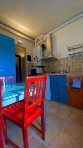 A kitchen or kitchenette at ARTISTICO - Artistic flat in front of GUGGENHEIM COLLECTION