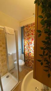 A bathroom at ARTISTICO - Artistic flat in front of GUGGENHEIM COLLECTION