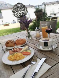 Jedzenie w hotelu lub w pobliżu