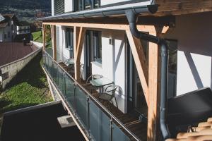 Balkon lub taras w obiekcie Alpenapart Hochzeiger