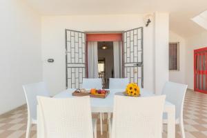 Imagen de la galería de Gaia Apartment 23, en Torre Lapillo