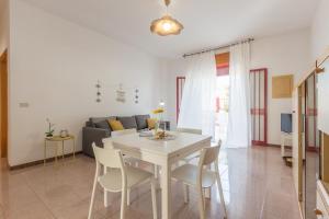 Imagen de la galería de Gaia Apartment 23, en Torre Lapillo