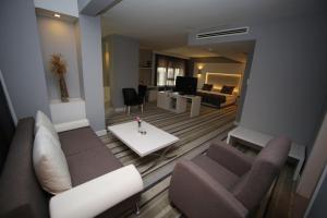 Posezení v ubytování Grand Nora Hotel