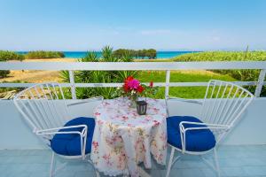 Imagen de la galería de Annabel Apartments, en Theologos 25 fotos más