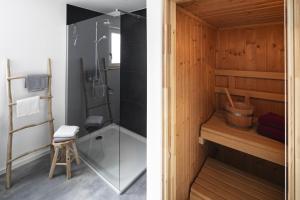 Koupelna v ubytování Claes Weinquartier - Appartements & Wine by Niko Schmitt