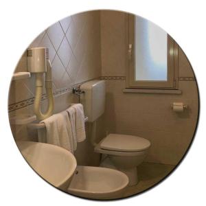 Kúpeľňa v ubytovaní Hotel Amedea