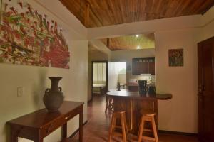 Φωτογραφία από το άλμπουμ του Casa Amarilla, Volcano View, Walking Distance Town στη Φορτούνα +16 φωτογραφίες